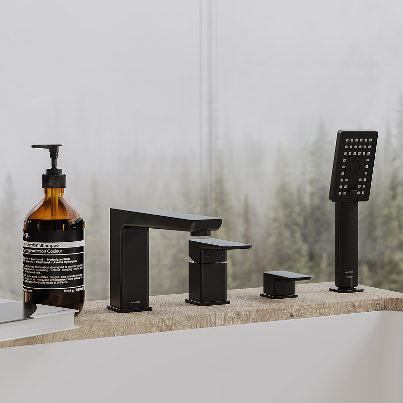 Смеситель на борт ванны OMNIRES PARMA PM7432BL (черный BLM) Смеситель на борт ванны OMNIRES PARMA PM7432BL (черный BLM)