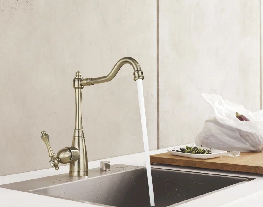 Смеситель для кухни, латунь R0113Q Смеситель для кухни, латунь R0113Q