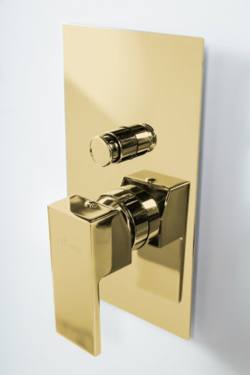 Встраиваемый однорычажный смеситель для душа с переключателем Cezares UNIKA-VDIM-02