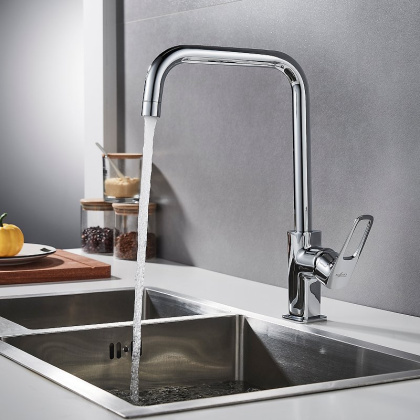 Смеситель Rossinka RS46-23 для кухни с поворотным изливом Смеситель Rossinka RS46-23 для кухни с поворотным изливом