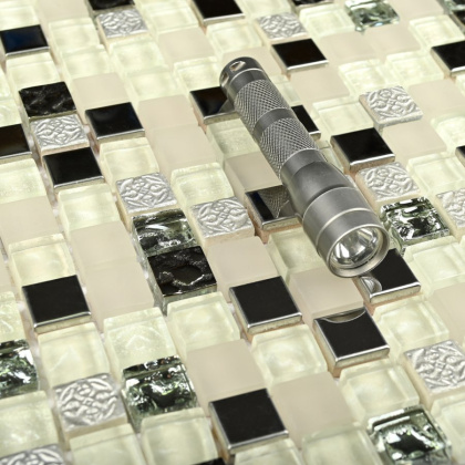 Мозаика стеклянная с камнем Metallica (чип 8*15*15) 300*300(11шт.-0.99м2), м2