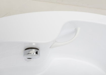 Акриловая ванна Aquanet Capri 170x110 L (с каркасом) Акриловая ванна Aquanet Capri 170x110 L (с каркасом)