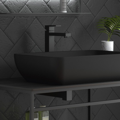 Смеситель для раковины FUTURA однорычажный высокий без донного клапана 3/8, матовый черный