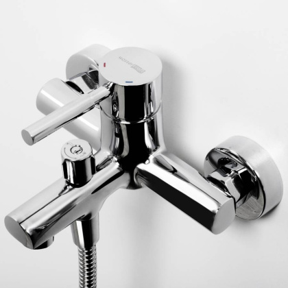 Main 4101 Смеситель для ванны с коротким изливом Wasserkraft Main 4101 Смеситель для ванны с коротким изливом Wasserkraft