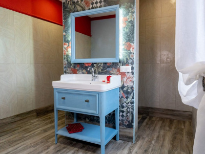 Плинтус SG7021\BTG Дувр коричневый обрезной  8*39.8*15,5 (1уп/19шт.), шт