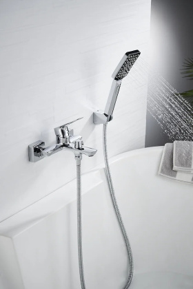 Смеситель Rossinka RS46-30 для ванны